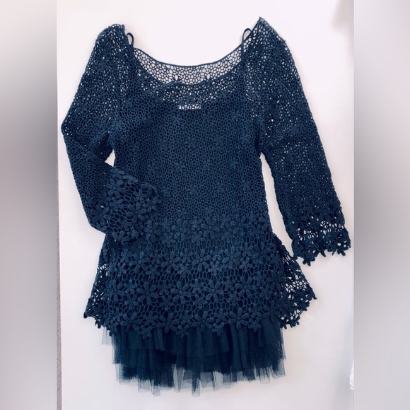 Boston Proper Elegant Black Crochet Lace top & chemise with tulle skirt size S - Picture 3 of 12